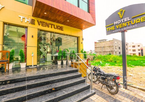 Hotel The Venture