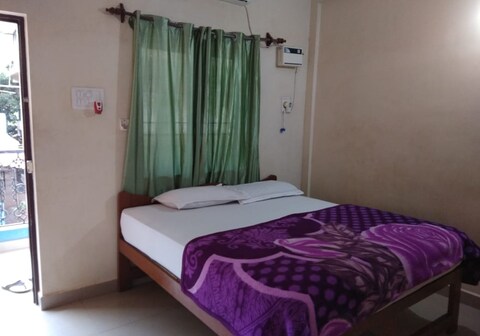 Goa Holiday AC & NON-AC ROOMS