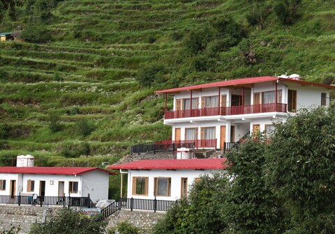 The Vintage Hill Village - Himalayan Boutique Resort