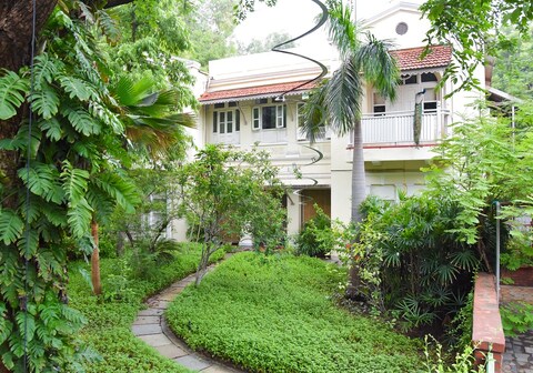 MANGALBAG GALLERY AND RESIDENCY