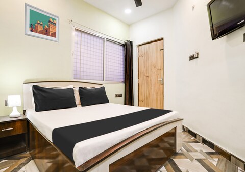 Hotel O City Hotel & Lodge