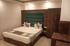 Hotel Aerotech Near Delhi Airport, Delhi Hotel Aerotech Near Delhi Airport, Delhi
