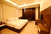 Hotel The Bentree, Bhopal Hotel The Bentree, Bhopal