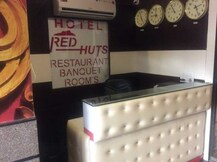 Hotel Red Huts, Bahadurgarh Hotel Red Huts, Bahadurgarh