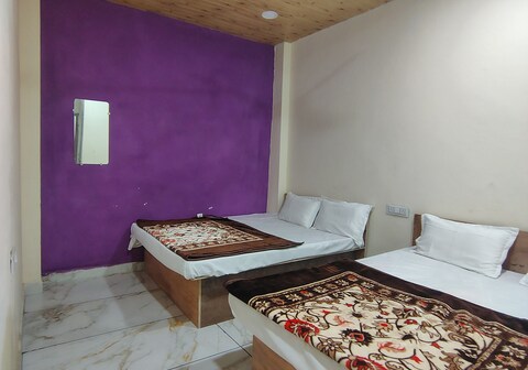 Jay shree Kedar room