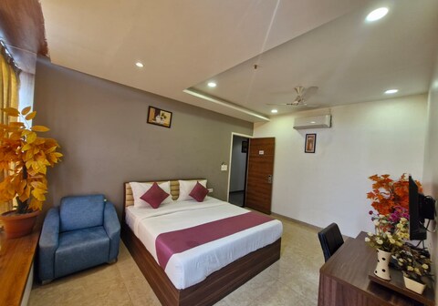 Visawa Palace Nanded