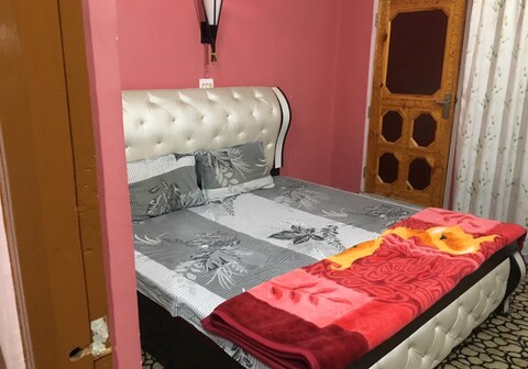 Khushboo Guest House