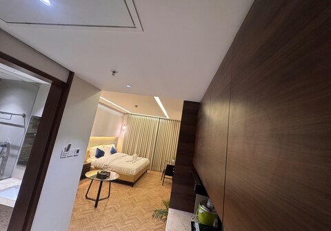 Clean Comfortable Space
Safe Peaceful