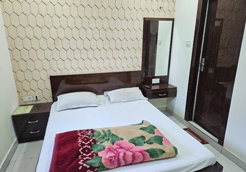 Hotel Elliot Comfort Inn