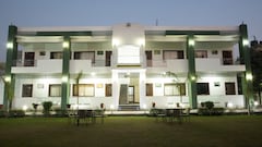 Hotel Whistling Greens, Moga Hotel Whistling Greens, Moga