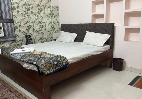 The Mystery Hostel Varanasi