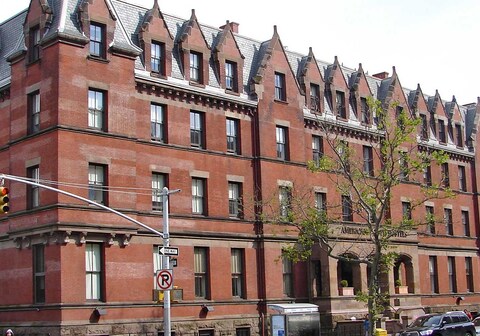 HI New York City Hostel