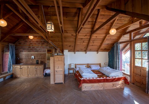 Mountain View Room With Terrace Near Dharamshala