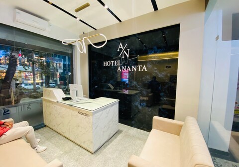 Hotel Ananta