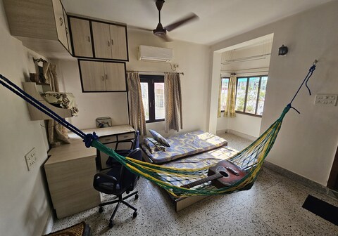 Private and Spacious 1BHK Apartment in Prime Location || Bhawanipore