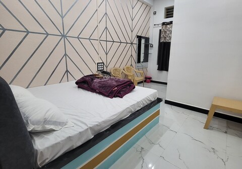 Hotel radhika &resort