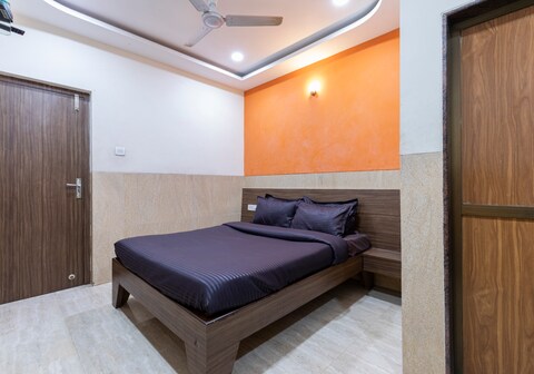 Sankalp Lodging and Boarding