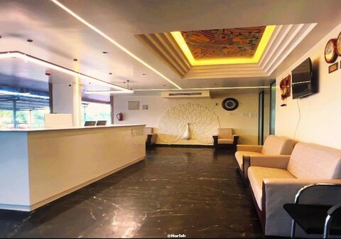 Hotel MG Paradise