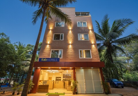 FabHotel Tree Suites - Nr. Reva University
