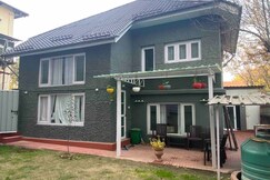 Naju Villa-Entire 2BHK Villa near Srinagar Airport, Srinagar Naju Villa-Entire 2BHK Villa near Srinagar Airport, Srinagar