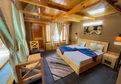 Sainjriversidecottages