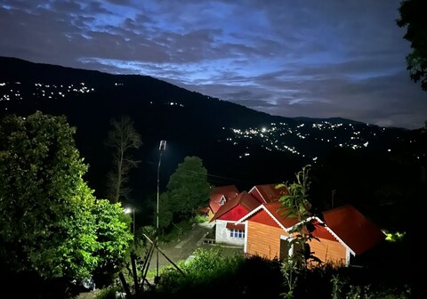 C'tong Homestay & Orange Orchard