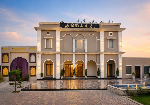 Andaaz Hotel