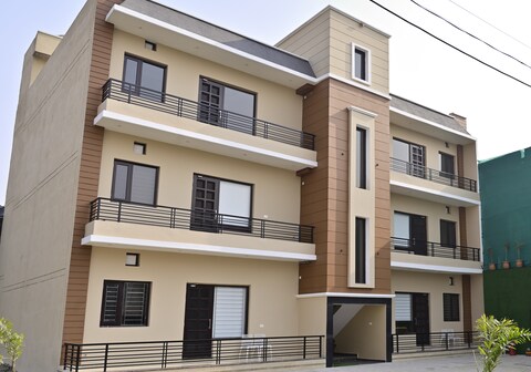 Ideal Home Stay Amritsar | 1bhk, 2bhk Apartment Units