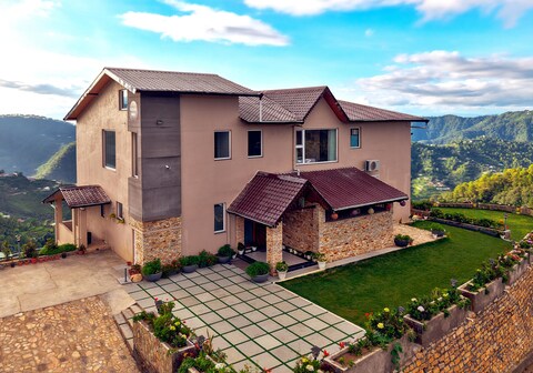 SaffronStays Ridgeview Manor