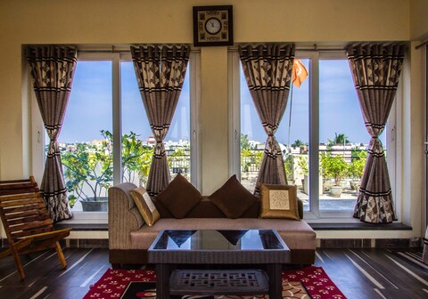 Cosy Suite Birdsong Home