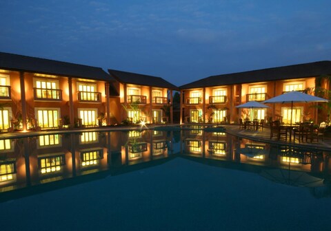 The Golden Crown Hotel & Spa