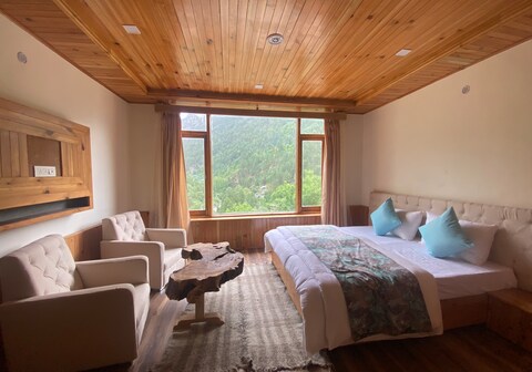 House of Sharon - Tirthan Valley