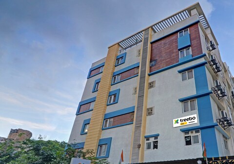 Itsy Hotels Infinity, Hitech City