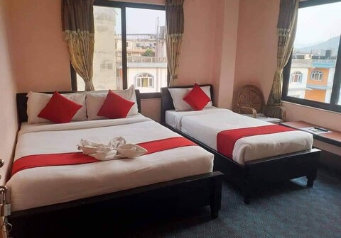 Hotel Euphoria & Thakali Bhanchha By WB Inn