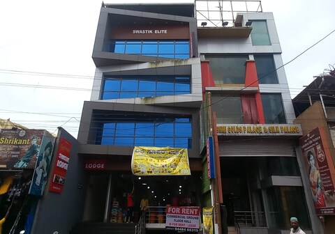 Swastik Deluxe Lodge