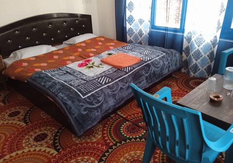 Home stay haq