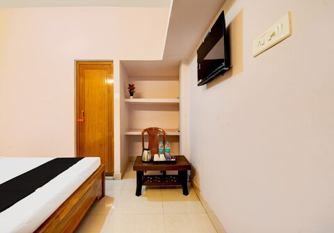 Hotel O Haramani Palace