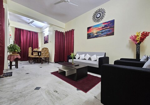 Spacious 2BHK Flat | Modern Comfort Stay
