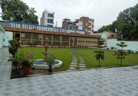 Hotel CPS CASTLE @2mins From Railway/Bus Station