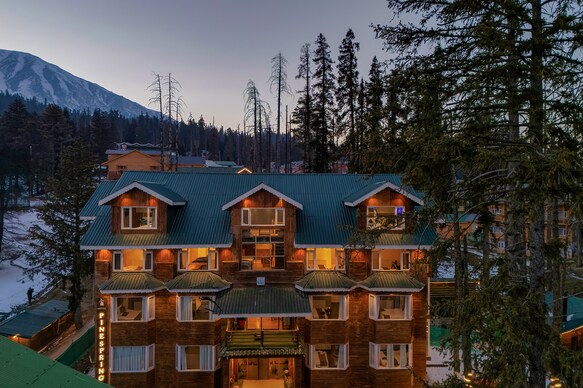 Pine Spring Resort Gulmarg
