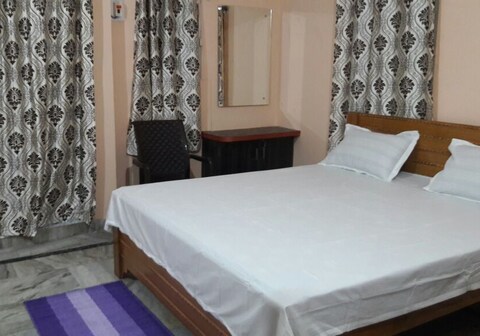 Brothers Residency 2