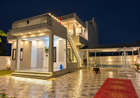 3BHK Private Villa Blanco