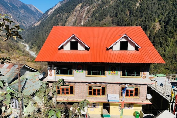 Rufina Lachen Deezong A Pure Veg Hotel