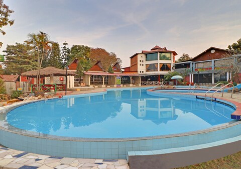 Treebo Premium Blue Mountain Country Club And Resort