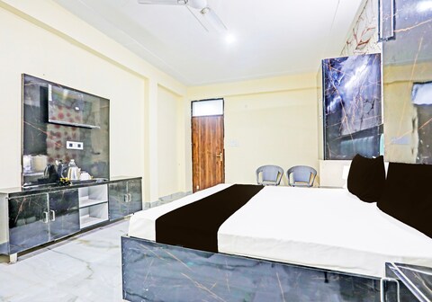 Hotel O AV HOMES U BLOCK