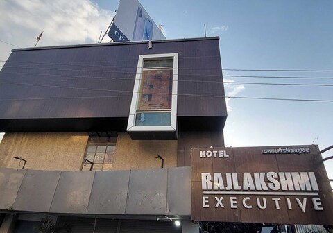 Super Collection O Paithan Gate Formerly Rajlaxmi Executive