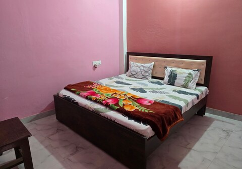 AwadhDham Guest House