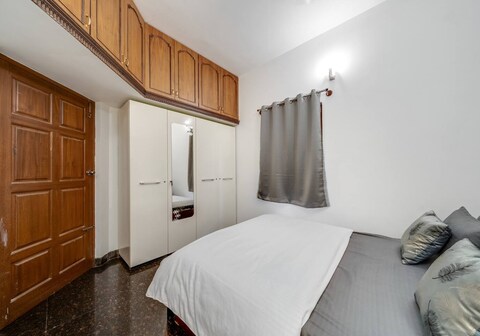 Magnum Opus Spacez Room with Private Theater