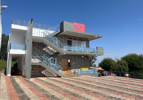 Silver Bett Resort