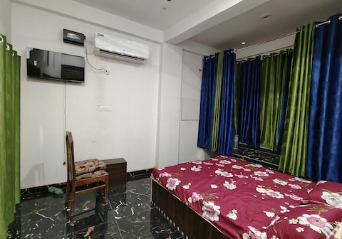 ANANYA HOTEL & AYURVEDA HWC